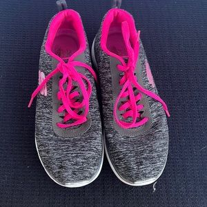 Womens Skechers Lite Weight size 7.5 pink and gray